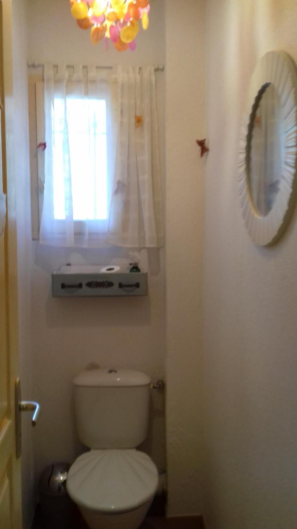 Les Chardons Bleus Bed & Breakfast Lorgues Bagian luar foto